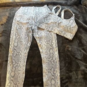 Legging and sports bra set